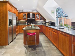 Photo 21- click for photo gallery